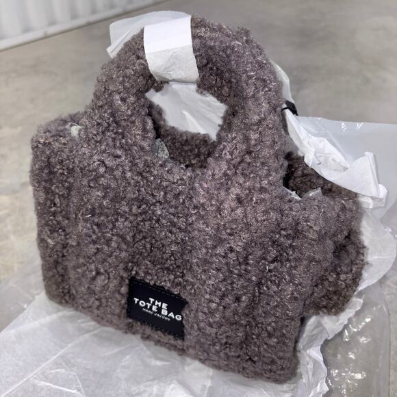 Marc Jacobs Women's The Teddy Small Tote Grey New Sealed Rare - Picture 6 of 12